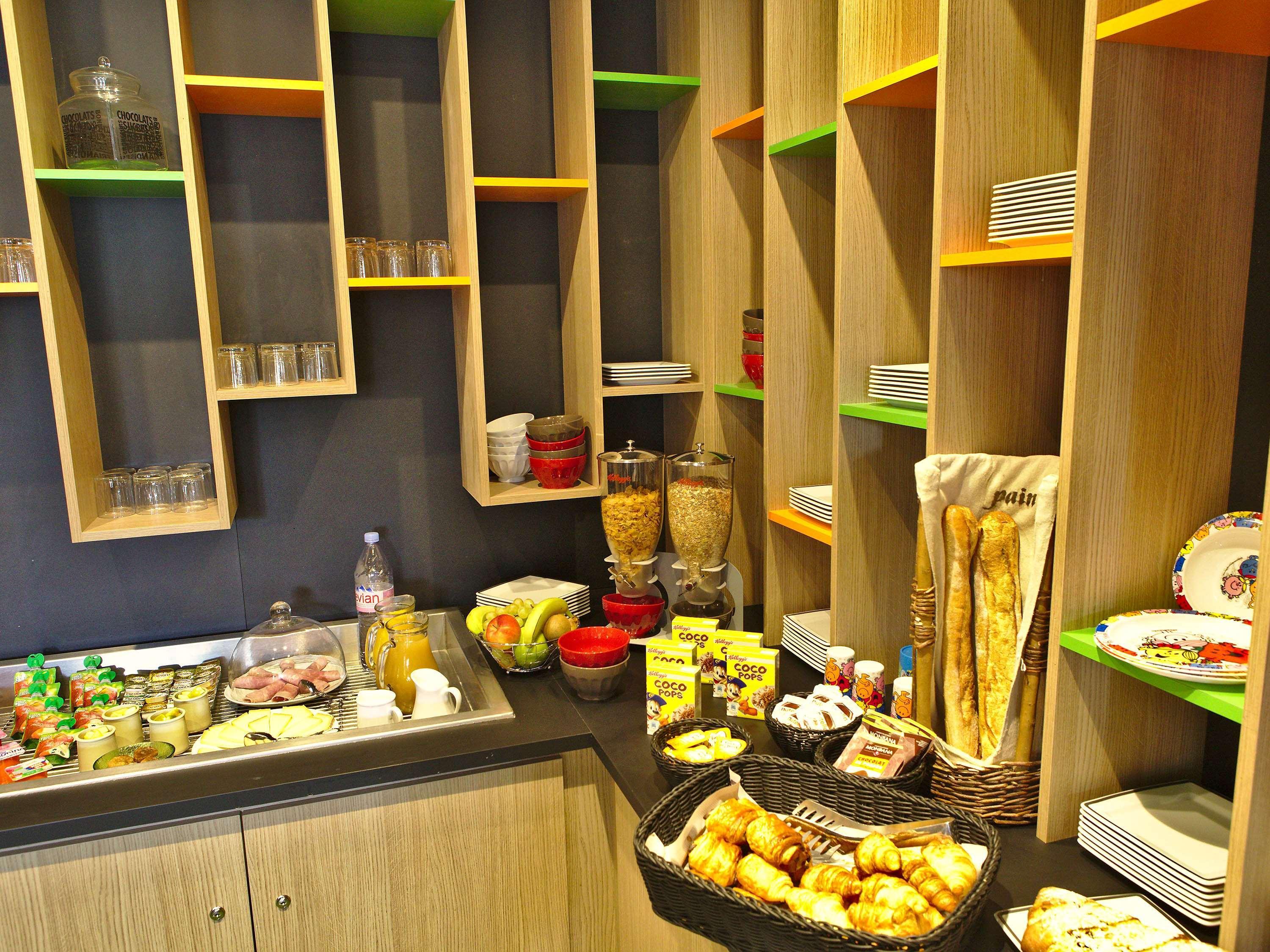 Hotel Ibis Styles Moulins Centre Exterior foto