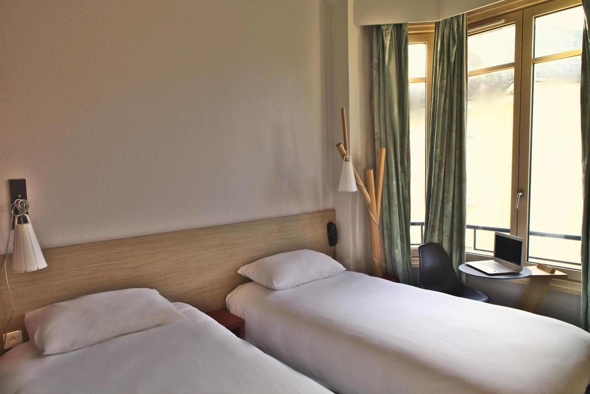 Hotel Ibis Styles Moulins Centre Exterior foto